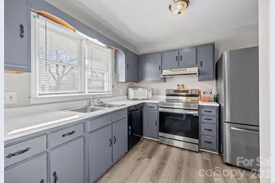 1010 Oakmont Court, Salisbury, NC 28146 - Photo 12