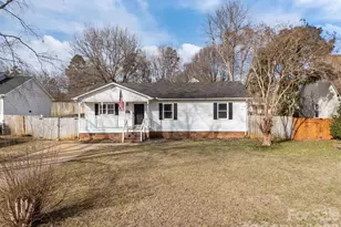 1010 Oakmont Ct, Salisbury, NC 28146 - Photo 2