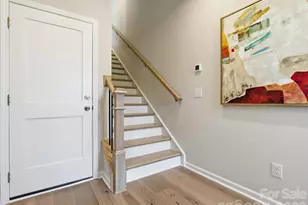 1323 Sandstar Ln, Charlotte, NC 28226 - Photo 2