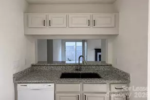 3707 Silver Ore Ln, Charlotte, NC 28216 - Photo 6