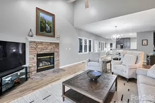 2208 E Cumming Woods Ln, Hendersonville, NC 28739 - Photo 8