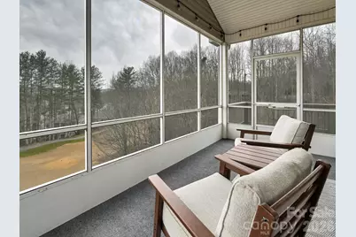 2208 E Cumming Woods Lane, Hendersonville, NC 28739 - Photo 10