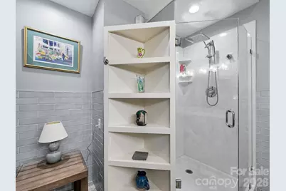 2208 E Cumming Woods Lane, Hendersonville, NC 28739 - Photo 18