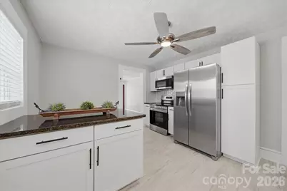 3410 25th Avenue NE, Hickory, NC 28601 - Photo 18