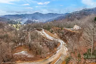 391 Valley View Dr, Maggie Valley, NC 28751 - Photo 1