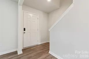 475 Sundown Dr, Spartanburg, SC 29302 - Photo 4