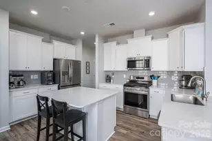 4630 Maiden Crk Wy, Maiden, NC 28650 - Photo 1