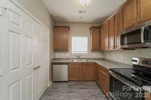 741 Sir Raleigh Dr, Concord, NC 28025 - Photo 4