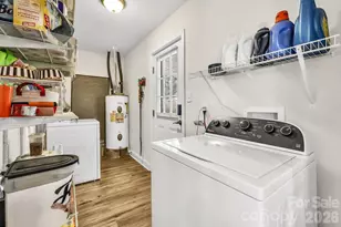 10305 Starwood Dr, Charlotte, NC 28215 - Photo 14