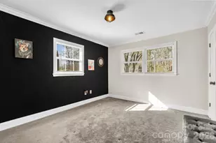 10305 Starwood Dr, Charlotte, NC 28215 - Photo 12