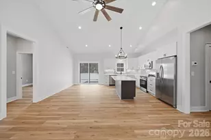 330 E Pine St, Maiden, NC 28650 - Photo 6