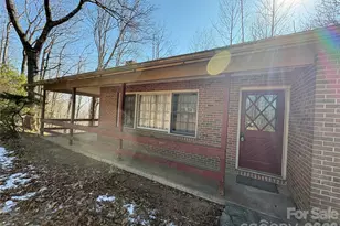 700 Summit Rd, Tryon, NC 28782 - Photo 14