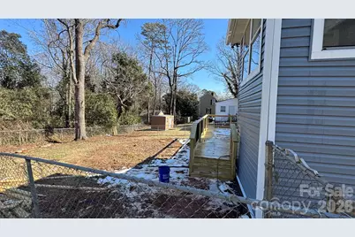 503 Caroline Avenue, Lowell, NC 28098 - Photo 4