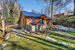 110 Pine St, Tryon, NC 28782 - Photo 2