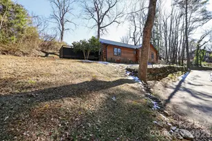 110 Pine St, Tryon, NC 28782 - Photo 10