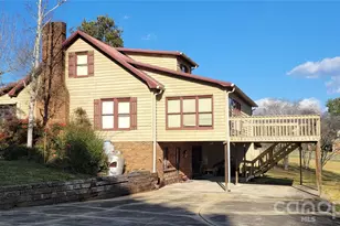 2604 Country Acres Pl, Hudson, NC 28638 - Photo 2