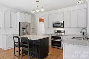 8526 Wren Creek Dr, Charlotte, NC 28269 - Photo 12