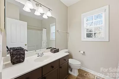 8526 Wren Creek Drive, Charlotte, NC 28269 - Photo 18