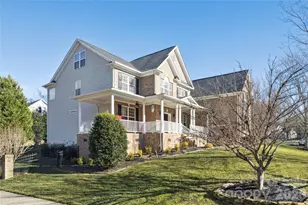 10205 Treetop Ln, Cornelius, NC 28031 - Photo 2