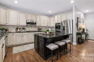 10205 Treetop Ln, Cornelius, NC 28031 - Photo 10