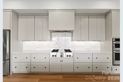 301 Dover Avenue, Charlotte, NC 28209 - Photo 14