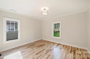 321 W Kingston Ave, Charlotte, NC 28203 - Photo 32