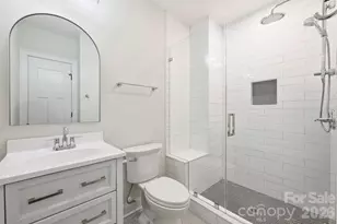 321 W Kingston Ave, Charlotte, NC 28203 - Photo 34