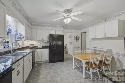 10925 Osprey Drive, Charlotte, NC 28226 - Photo 8