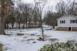 203 3rd Ave NE, Conover, NC 28613 - Photo 6