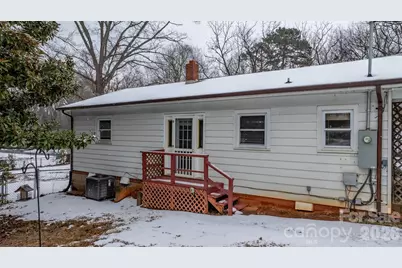203 3rd Avenue NE, Conover, NC 28613 - Photo 8