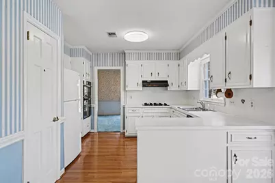 754 Charter Place, Charlotte, NC 28211 - Photo 14