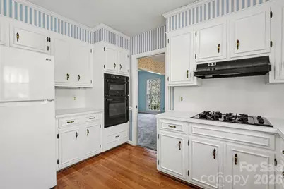 754 Charter Place, Charlotte, NC 28211 - Photo 16