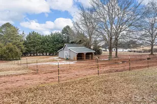 1570 Roddy Rd, Campobello, SC 29322 - Photo 40