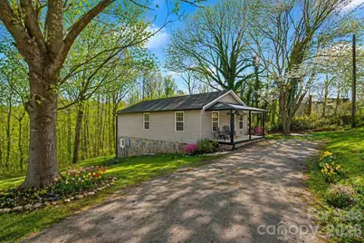 250 Seagle Street, Marion, NC 28752 - Photo 2