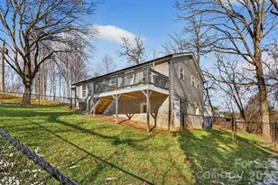 250 Seagle St, Marion, NC 28752 - Photo 6