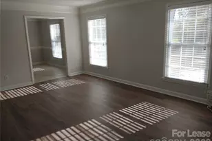 1001 Heather Ln, Charlotte, NC 28209 - Photo 2