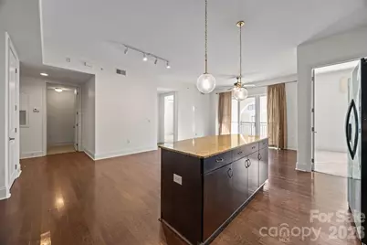 4620 Piedmont Row Drive #609, Charlotte, NC 28210 - Photo 6