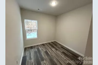 5155 Mark Drive NE, Hickory, NC 28601 - Photo 8