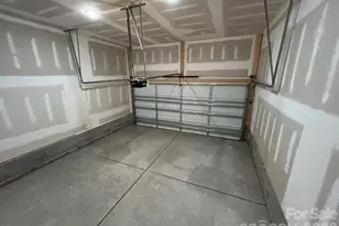 5155 Mark Dr NE, Hickory, NC 28601 - Photo 28