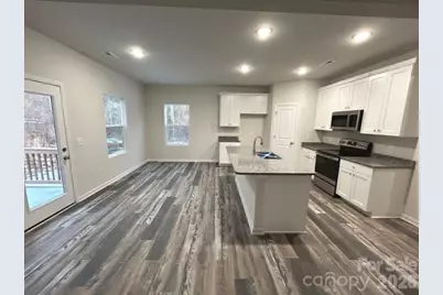 5155 Mark Drive NE, Hickory, NC 28601 - Photo 4