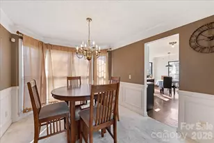 4107 Brownes Ferry Rd, Charlotte, NC 28269 - Photo 14