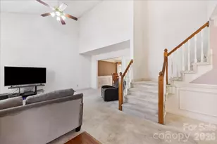 4107 Brownes Ferry Rd, Charlotte, NC 28269 - Photo 8