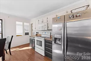 4107 Brownes Ferry Rd, Charlotte, NC 28269 - Photo 18