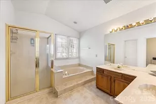 4107 Brownes Ferry Rd, Charlotte, NC 28269 - Photo 32