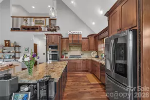 334 Willow Top Ln, Lake Lure, NC 28746 - Photo 10