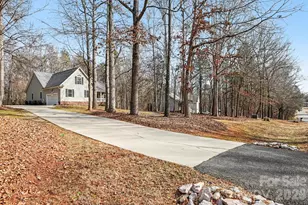 291 Rippling Creek Dr, York, SC 29745 - Photo 6