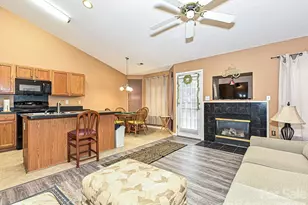 11726 Black Maple Ave, Charlotte, NC 28269 - Photo 4