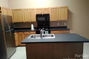 11726 Black Maple Ave, Charlotte, NC 28269 - Photo 6