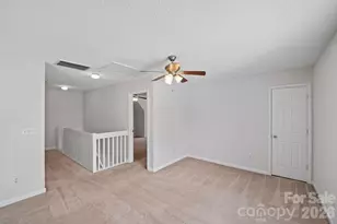 8221 Christmas Ct, Charlotte, NC 28216 - Photo 10