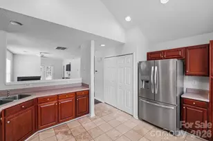 8221 Christmas Ct, Charlotte, NC 28216 - Photo 8